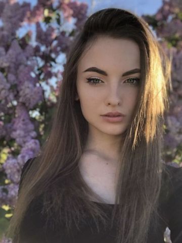 Анна Жгучая Брюнетка